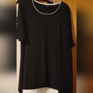 Eileen Fisher Black Short-Sleeve Top with White Trim